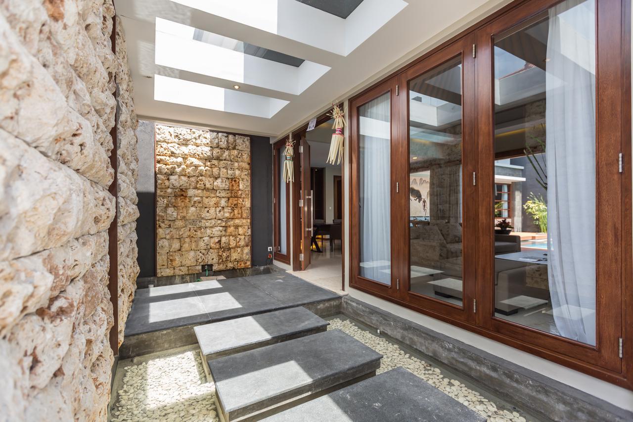 Entrada Seminyak Villa By Nagisa Bali Екстериор снимка