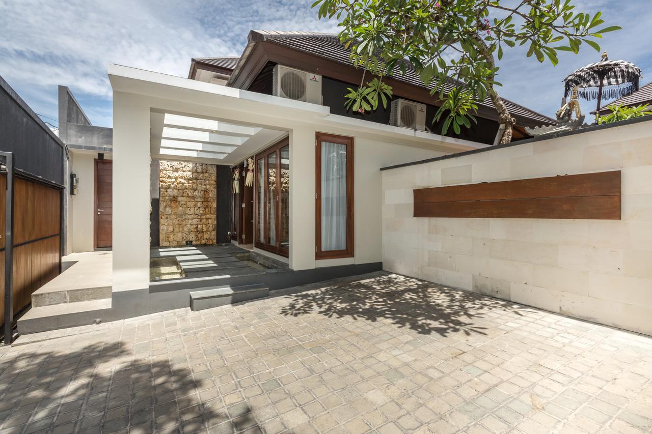 Entrada Seminyak Villa By Nagisa Bali Екстериор снимка